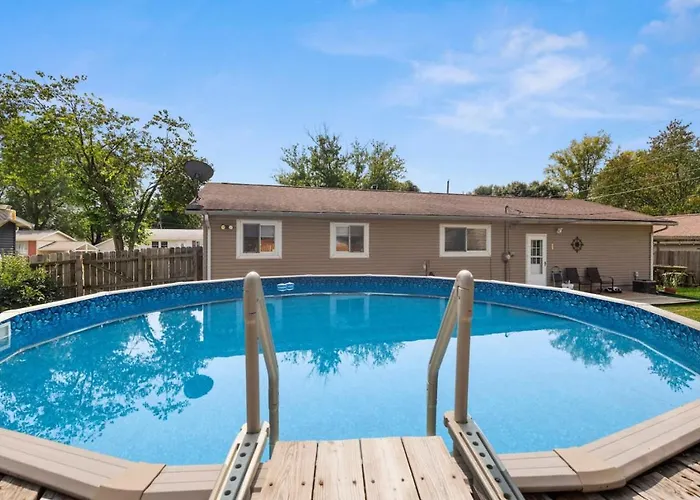 Poolside Palisade - A Fun Family Retreat For 6 Сasa de vacaciones